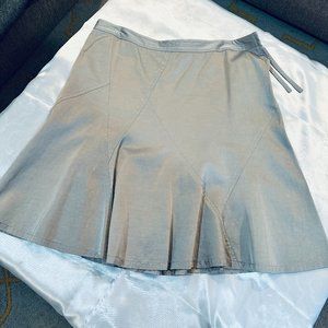 Club Monaco Silver-Grey Fit and Flare Skirt, Size 8 (NWOT)